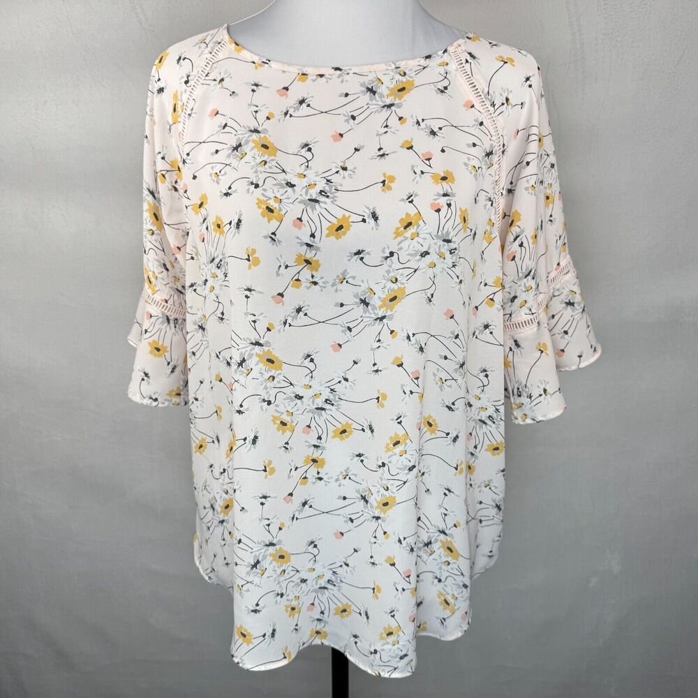 Loft Ladies Blouse Sz M Pink Floral Ruffle 3/4 Length Sleeve Ladder Trim Career